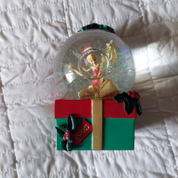 Disney Tinkerbell Christmas Snowglobe - Picture 2 of 4